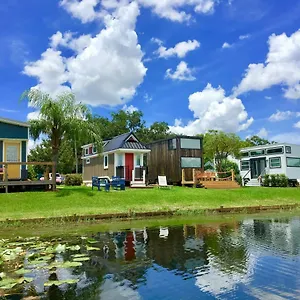 Ferienhaus Lakefront Tiny 