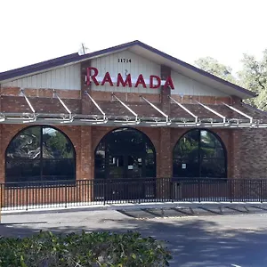 Otel Ramada By Wyndham Temple Terrace/tampa North